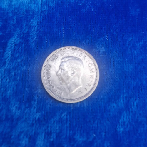 1939 Silver Threepence coin 