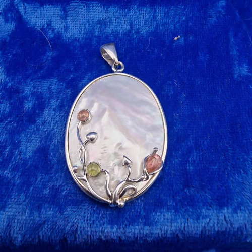 Pendant large Mother Of Pearl 