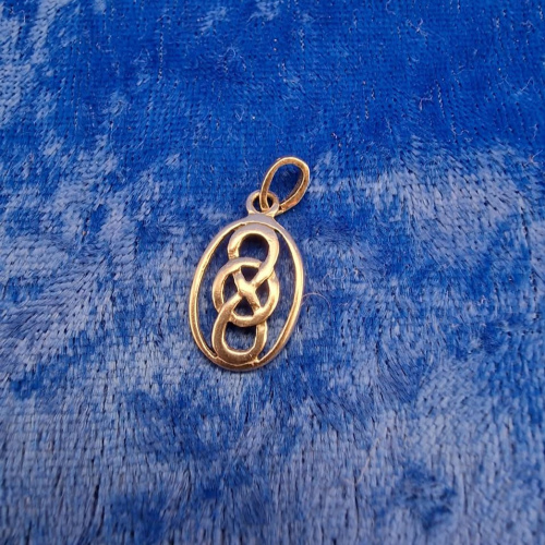 Pendant  (1)