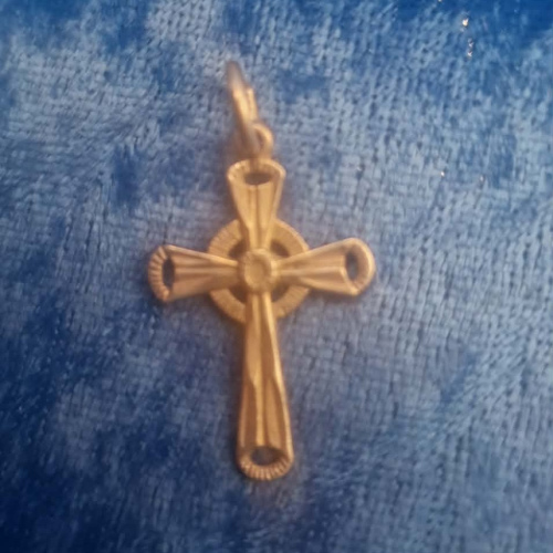 Cross Pendant 24