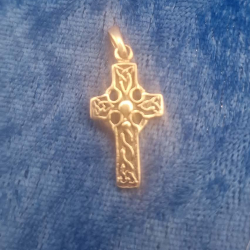 Cross Pendant 23