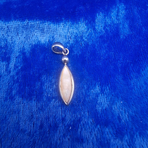 Pendant  marquise-shaped