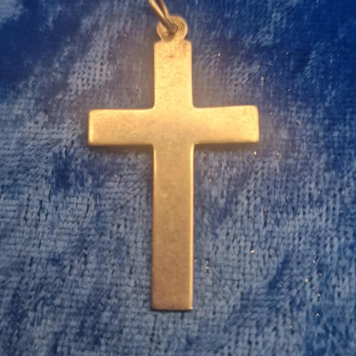 Cross pendant 2